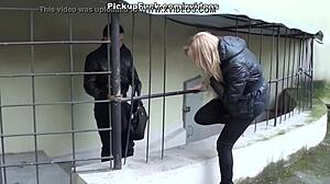 i pickd up this blode and she suked me on the porch, it wuz so public n amateur, feelin so excited