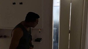 espiando loira tomando banho e trocando de roupa