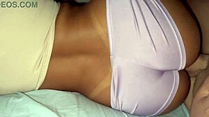 Enteada cavala segura o pau do padrasto pra ele gozar dentro o golpe t� a� cai quem quer