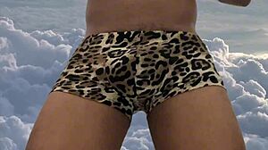 I recorded myself dancing and touching, so hot!