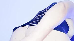 Hey, why is this latina colombiana stepmom flashing her giant cameltoe while touching herself?