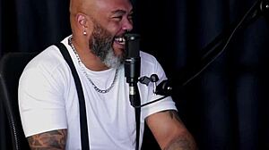 tem certas coisas nela que sao pequenininhas era modelo deu dicas para mulheres e conversou com a mae sobre vender conteudos - sweet karolzinha watch on sheer red