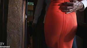 Giulia Diamond Enjoys Ass Fucking at Boring Party