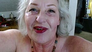 宝贝，想看我脏内裤去见多米尼加甜心吗？