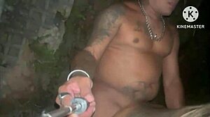 Wife givin’ it to hubby on street, got home n’ gave up that tight spot