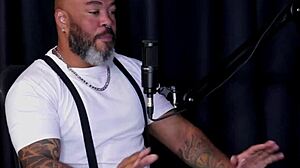 tem certas coisas nela que sao pequenininhas era modelo deu dicas para mulheres e conversou com a mae sobre vender conteudos - sweet karolzinha watch on sheer red