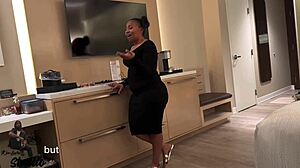 Guest loves a tall dreadhead with a big black cock 😍