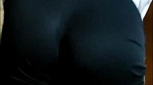 Doña mary shows off her delicious ass in a short skirt at the gym.