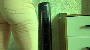 Female desperation leads to pee in jeans, homemade amateurs video.