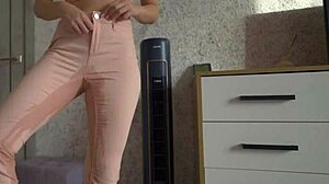 Female desperation leads to pee in jeans, homemade amateurs video.