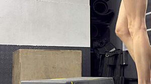 another day at the gym with wet legs