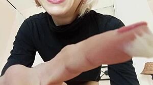 Humorous Remarks About Small Size In Italian Context