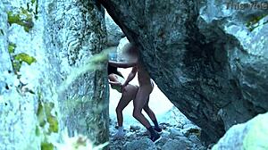 He Fucked His Girlfriend Wild Outdoor Next to a River!