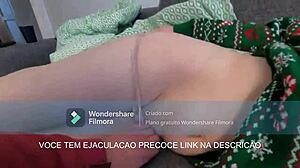 Meninas dando no natal irm�o pegando irm�