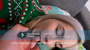 Meninas dando no natal irm�o pegando irm�