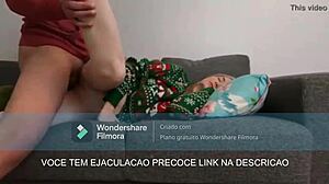 Meninas dando no natal irm�o pegando irm�