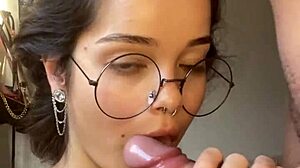 Gozando Na Garganta Da Novinha Gulosa Debora Prado Que Fez Um Boquete Profundo No Meu Pau Grande E Cavalgou Gostoso