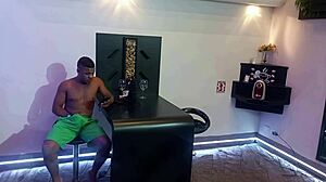 Suzie Slut Gets Bold Anal Fuck at Motel