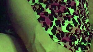 Fuschia Leopard S4 Muff Diving Close Up