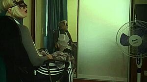 Mrs. Lazinski in salon roleplay 😏