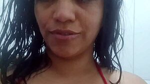 I'm at the beach, sun, sea, and fire in my big pussy – gonna give it to everyone here!