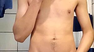 Lil Skittle Does The Helicopter!