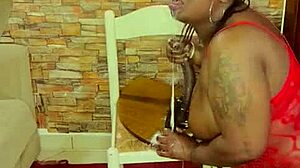 I share my tight shaved pussy in homemade video