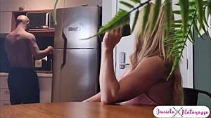 hey, watch this chick spank her ass and finger herself to orgasm 😏