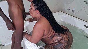 Debuting New Toy In Hydromassage Sex