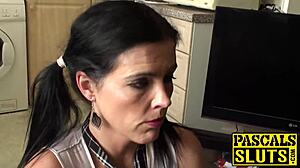 english gets her ass stretched out by queenjennyx1, you know, it's intense