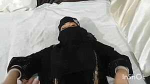 Muslim Girl's Passionate Encounter With Boyfriend