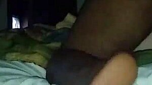 Pretty Amateur Legs Up for Homemade Anal Sex!