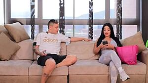 me follo a mi cuñado vergon porque mi marido no me satisface