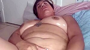 Vem fuder meu bucetao molhado com brinquedos