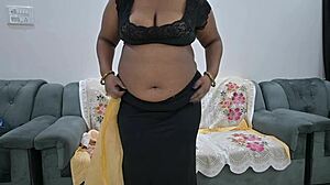 desi saree aunty teasing with her bare tits on display.