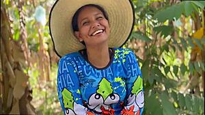 i'm so crazy for her, this campesina gets licked outdoors