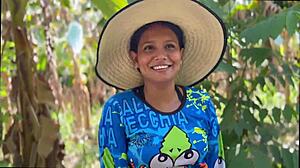 i'm so crazy for her, this campesina gets licked outdoors