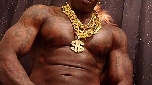 Worshipping that big black cock with hallelujah johnson 😍