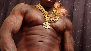 Worshipping that big black cock with hallelujah johnson 😍