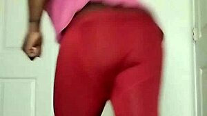 i love showing off my muscular body and tits