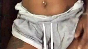 i saw the next door ebony milf flashin her tits in shorts, so pretty!