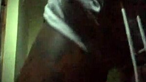 i saw the next door ebony milf flashin her tits in shorts, so pretty!