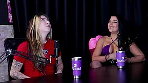 J Pegou Um Negro Com Pau Grande Tem Fetiches Em Pegar Dois Homens Bissexual