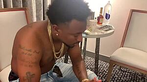 i love showing off my big sexy ass in this video from pusshole1