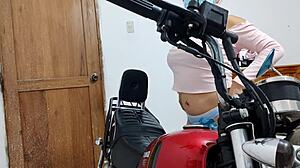 Curvy Latina milf films herself stripping down