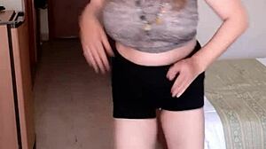 Mature Mariaold Bounces Huge Tits