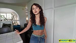 Real Estate Agent Fuck Homeowners