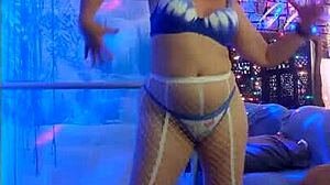 Hotwife Steffi Butterfly Performs an Intimate Pussy Dance