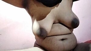 mosi sucked my huge cock and fucked pussy