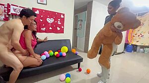 valentines day homemade threesome with muff diving